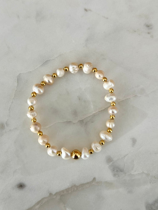 Golden Pearls Bracelet